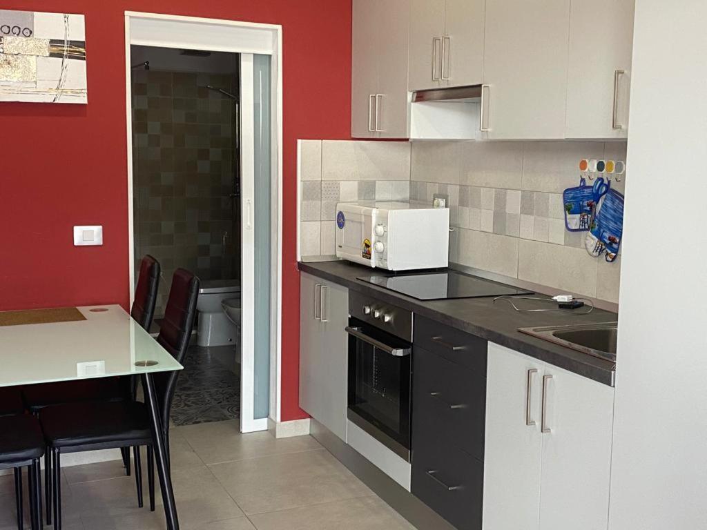 Villas Canarias Calle Madrid Costa Adeje  ภายนอก รูปภาพ